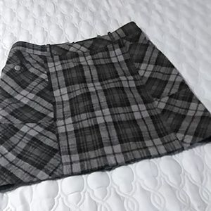 Eddie Bauer Black and Gray Wool Blend Mini Skirt